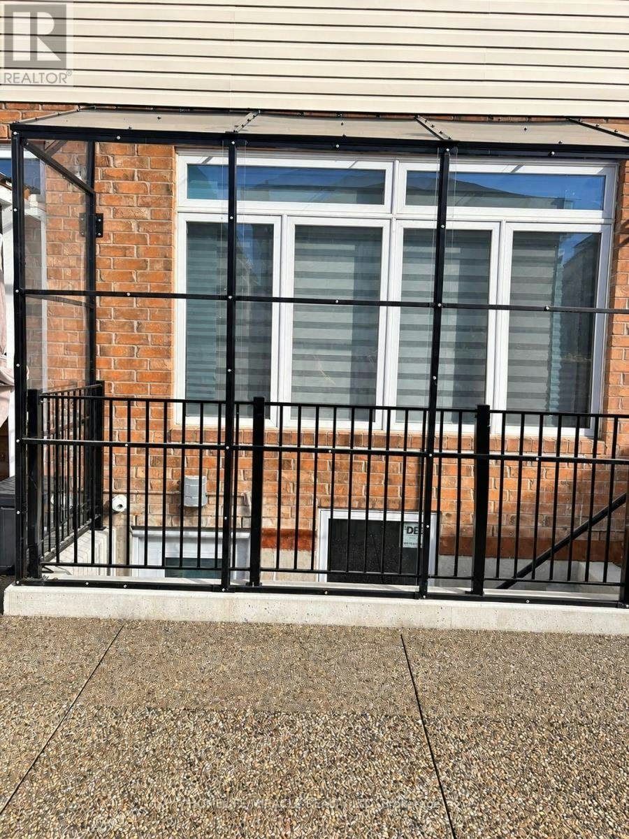 BSMT-36 Weathering Heights, Hamilton, ON, L8J 0E7 - 2