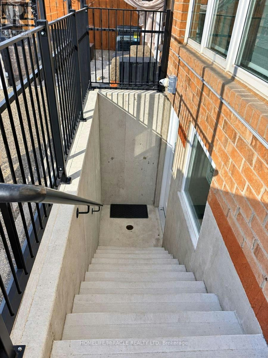 BSMT-36 Weathering Heights, Hamilton, ON, L8J 0E7 - 3