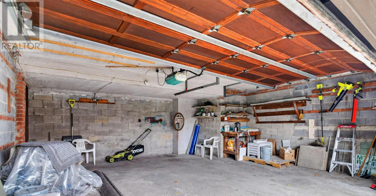 MAIN-6 Archway Crescent, Toronto, ON, M9M 1V6 - 27