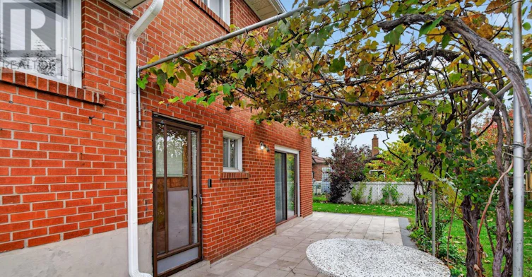 MAIN-6 Archway Crescent, Toronto, ON, M9M 1V6 - 32