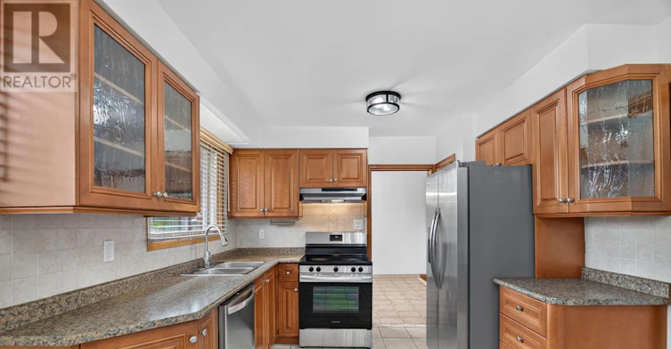 MAIN-6 Archway Crescent, Toronto, ON, M9M 1V6 - 11