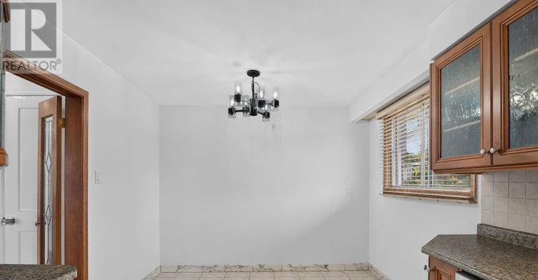 MAIN-6 Archway Crescent, Toronto, ON, M9M 1V6 - 13