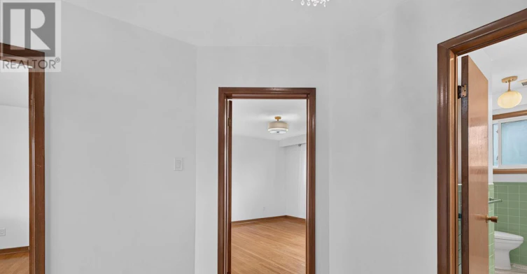 MAIN-6 Archway Crescent, Toronto, ON, M9M 1V6 - 16