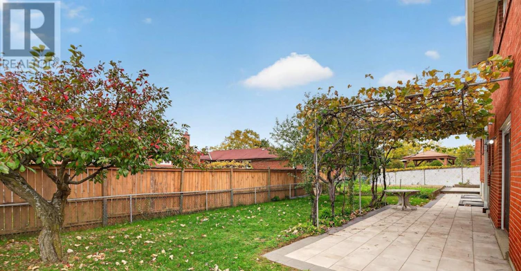 MAIN-6 Archway Crescent, Toronto, ON, M9M 1V6 - 28