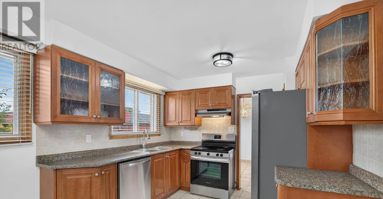 MAIN-6 Archway Crescent, Toronto, ON, M9M 1V6 - 12