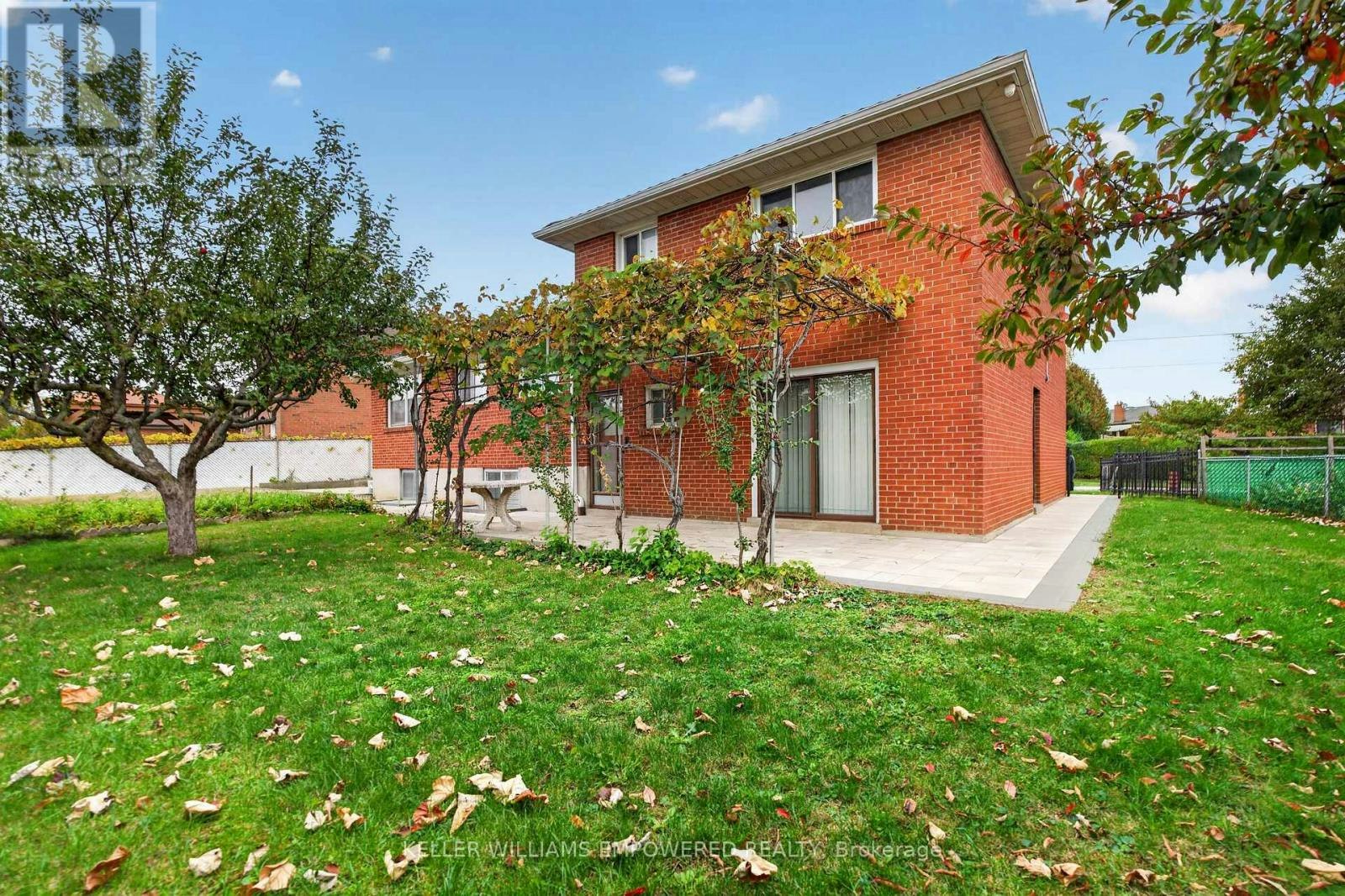 MAIN-6 Archway Crescent, Toronto, ON, M9M 1V6 - 29