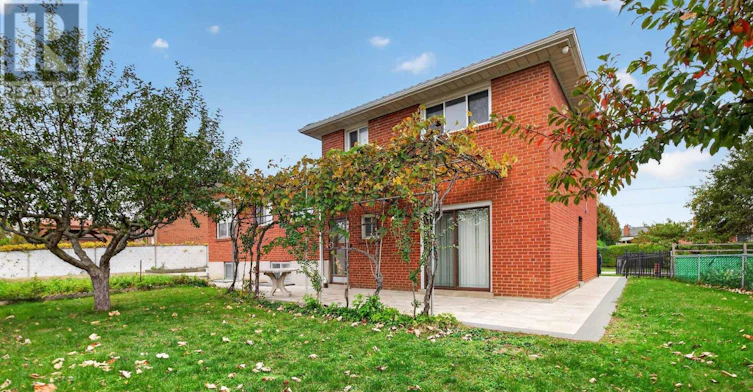 MAIN-6 Archway Crescent, Toronto, ON, M9M 1V6 - 29