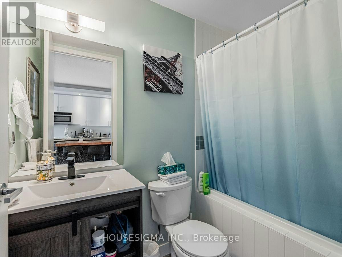 2834-165 Legion Road N, Toronto, ON, M8Y 0B3 - 16