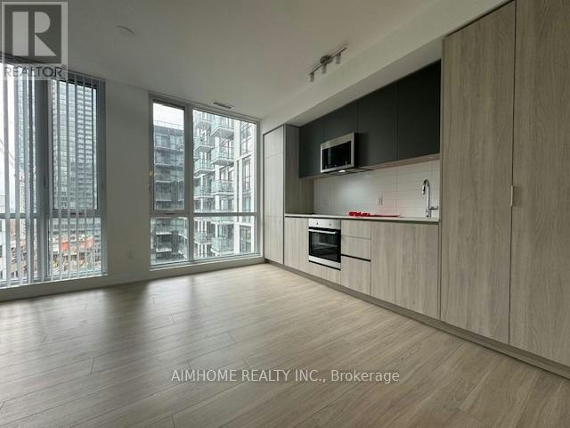 1212-8 Widmer Street, Toronto, ON, M5V 0W6 - 4