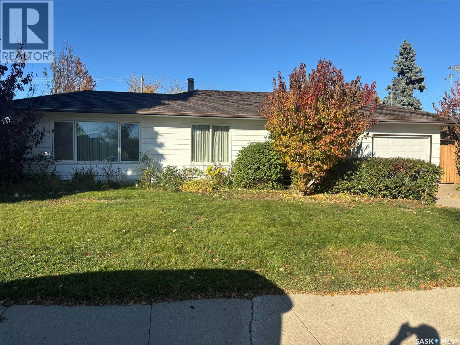 1605 Landa Street, Saskatoon, SK, S7J 0P5