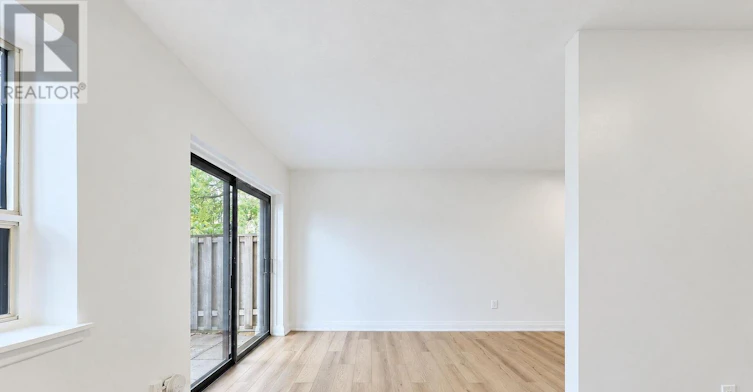 8-31 Sedgeley Drive, Toronto, ON, M9R 1Z5 - 13
