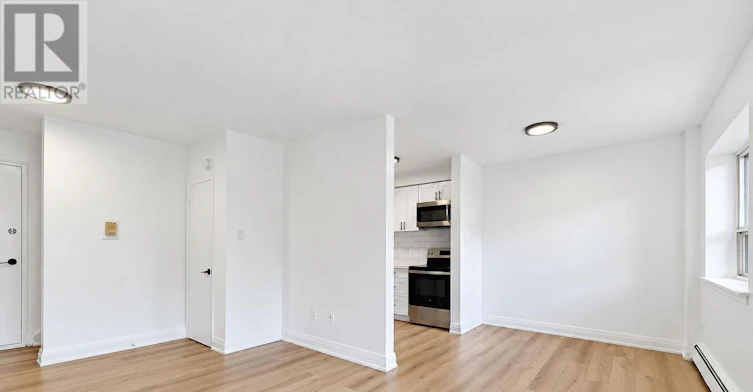 8-31 Sedgeley Drive, Toronto, ON, M9R 1Z5 - 7