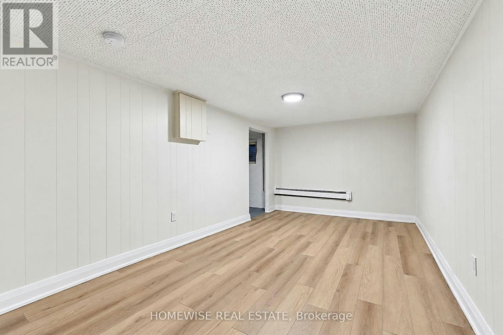 8-31 Sedgeley Drive, Toronto, ON, M9R 1Z5 - 27