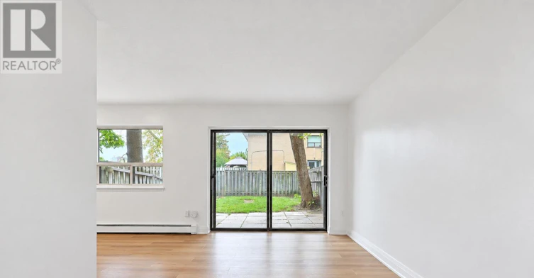 8-31 Sedgeley Drive, Toronto, ON, M9R 1Z5 - 4