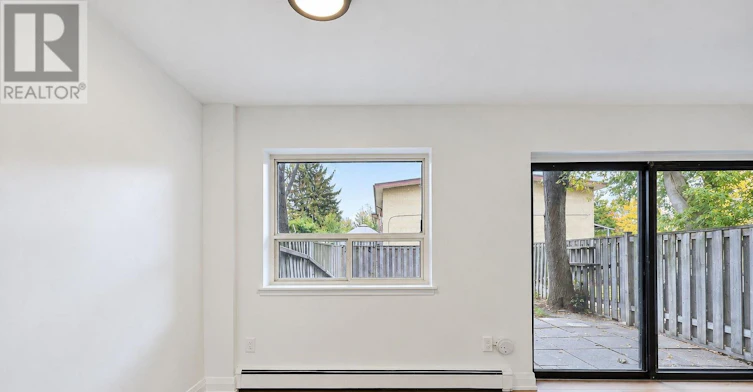 8-31 Sedgeley Drive, Toronto, ON, M9R 1Z5 - 11