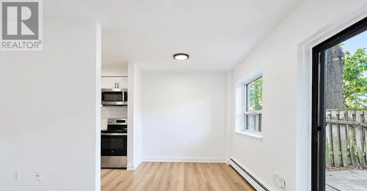 8-31 Sedgeley Drive, Toronto, ON, M9R 1Z5 - 8