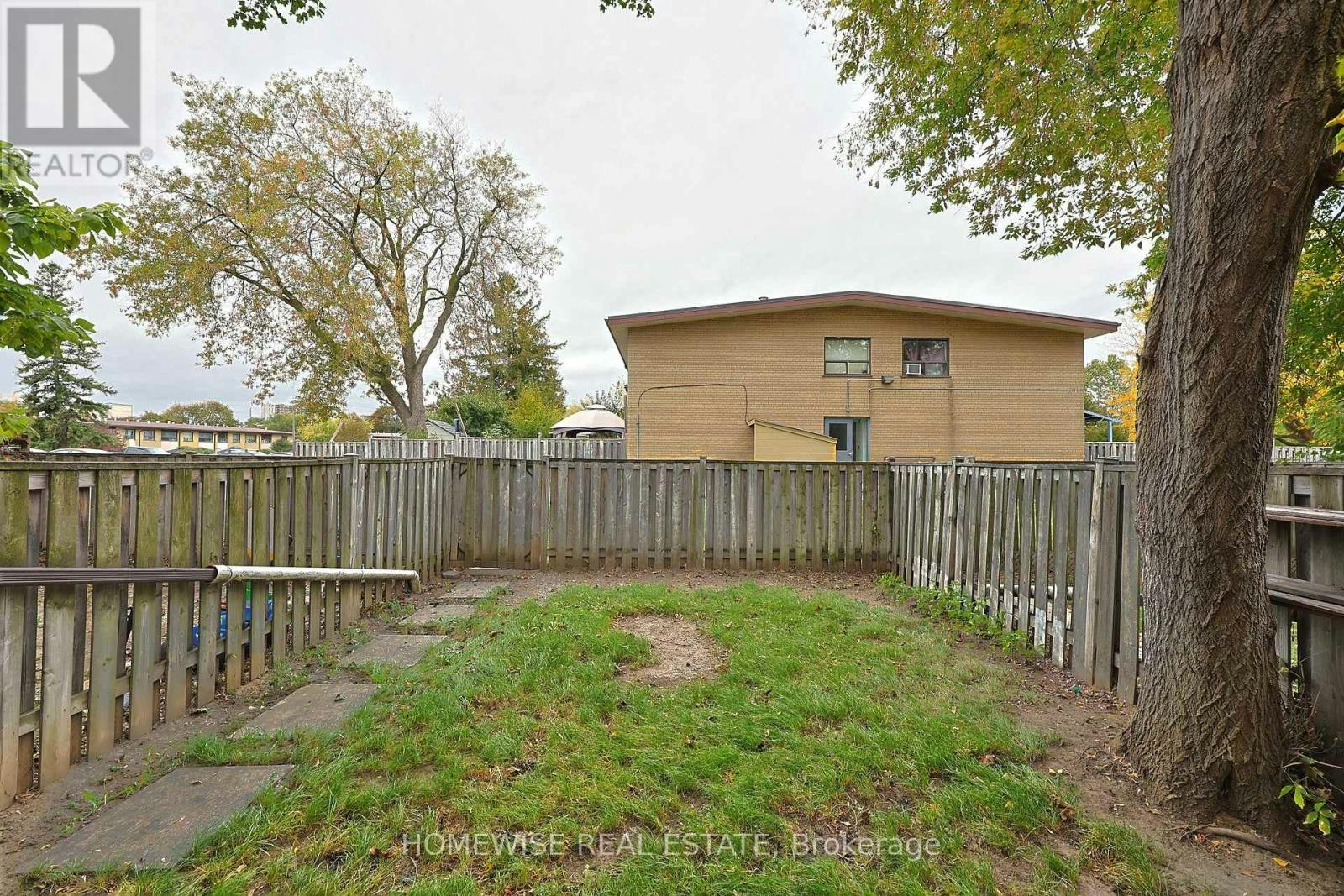 8-31 Sedgeley Drive, Toronto, ON, M9R 1Z5 - 33