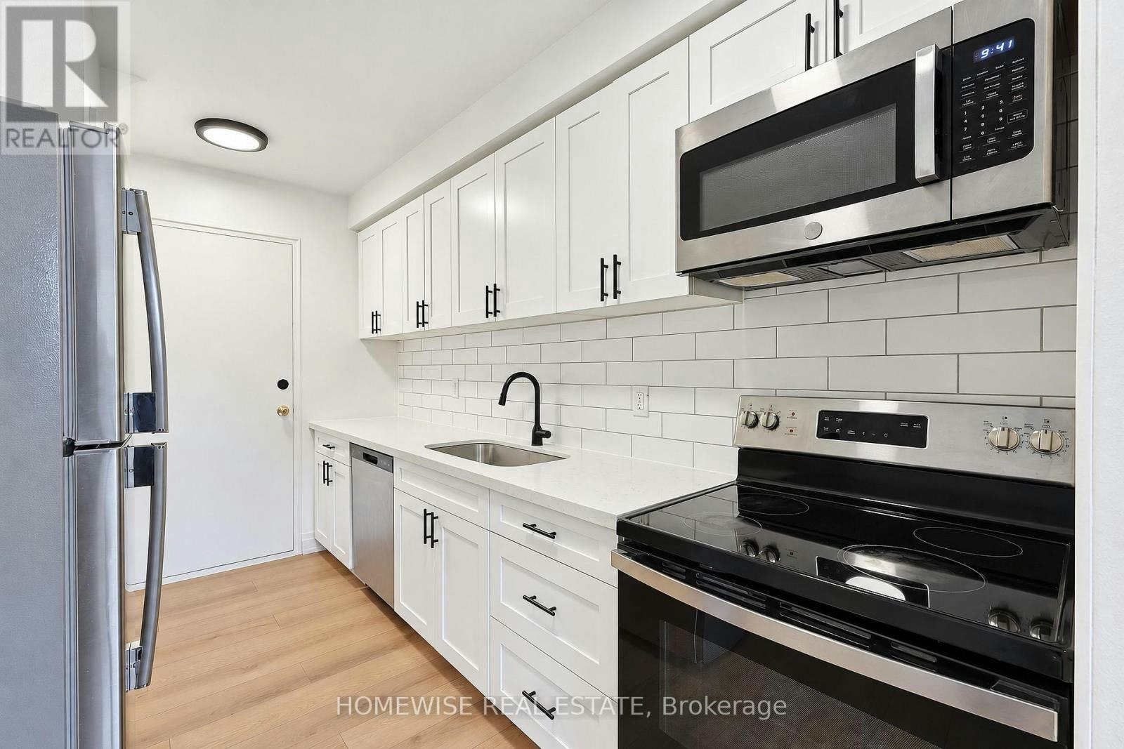 8-31 Sedgeley Drive, Toronto, ON, M9R 1Z5 - 15
