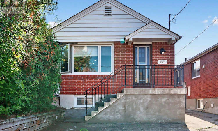 867 Glencairn Avenue
