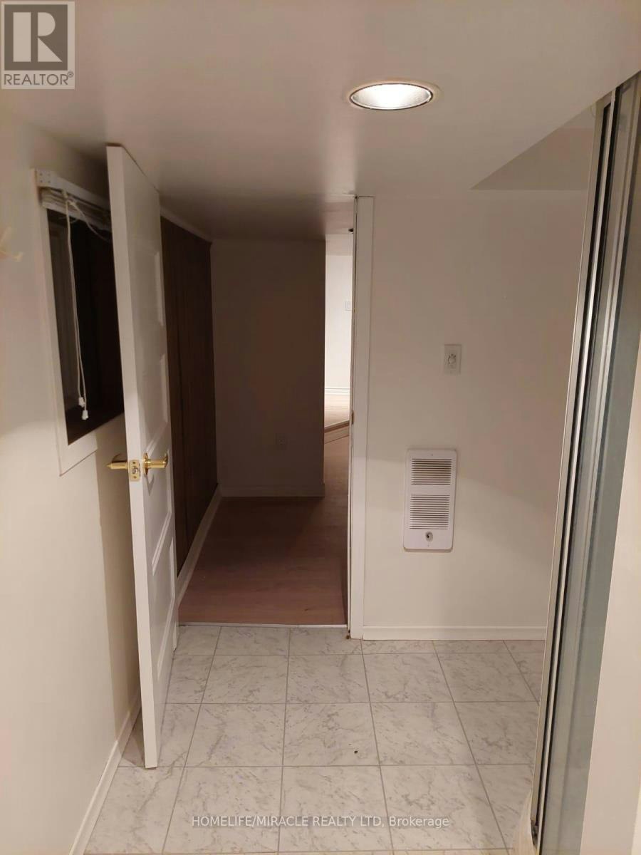 BSMT-703 Tennyson Avenue, Oshawa, ON, L1H 3K5 - 9