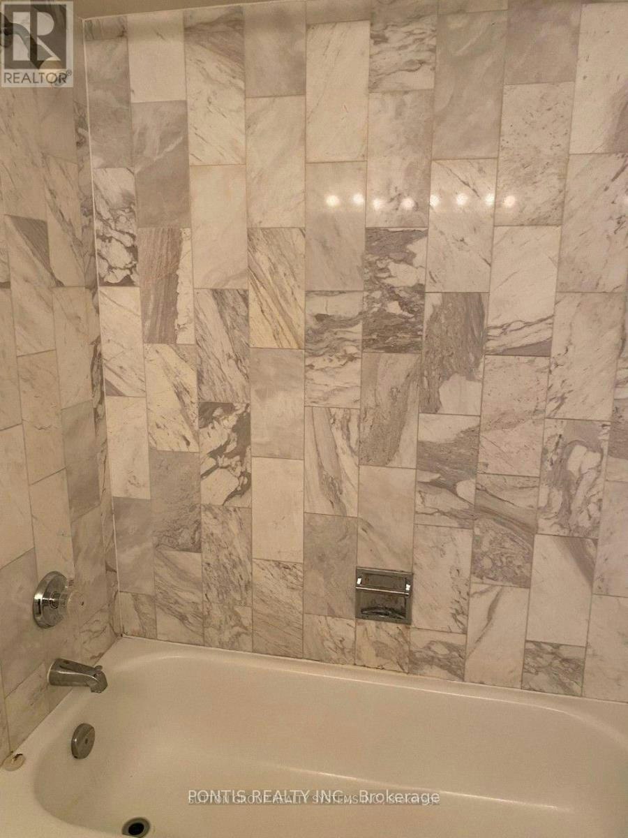 310-325 Webb Drive, Mississauga, ON, L5B 3Z9 - 18