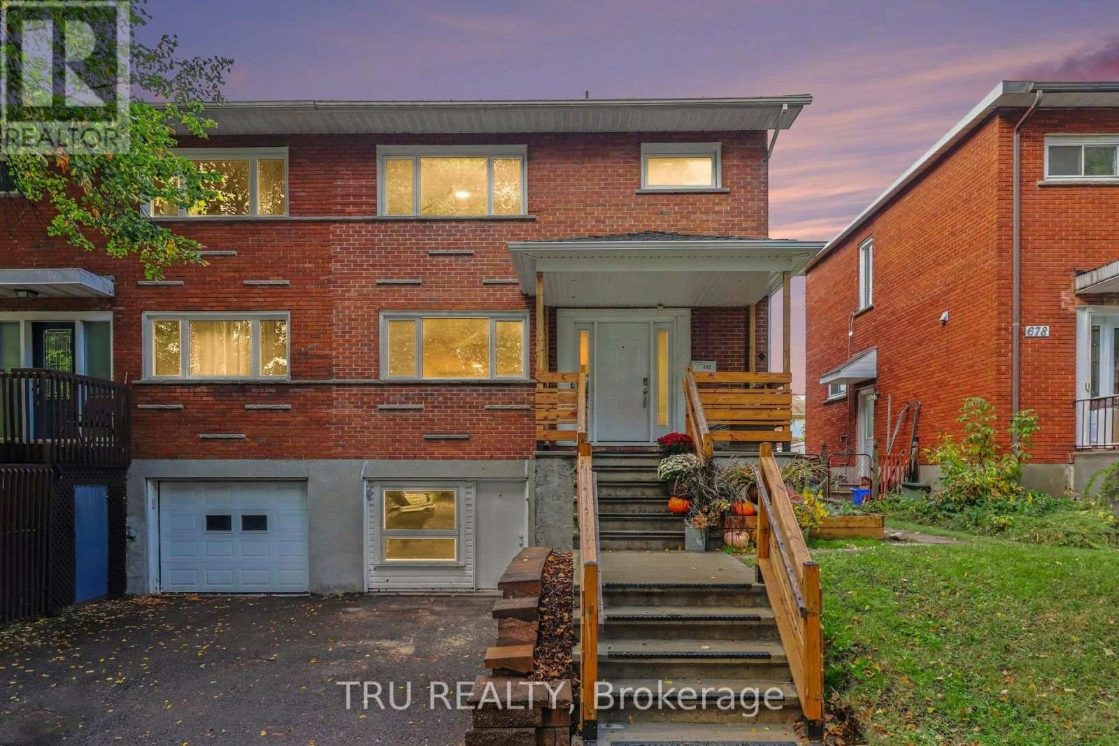 682 Morin Street, Ottawa, ON, K1K 3G9
