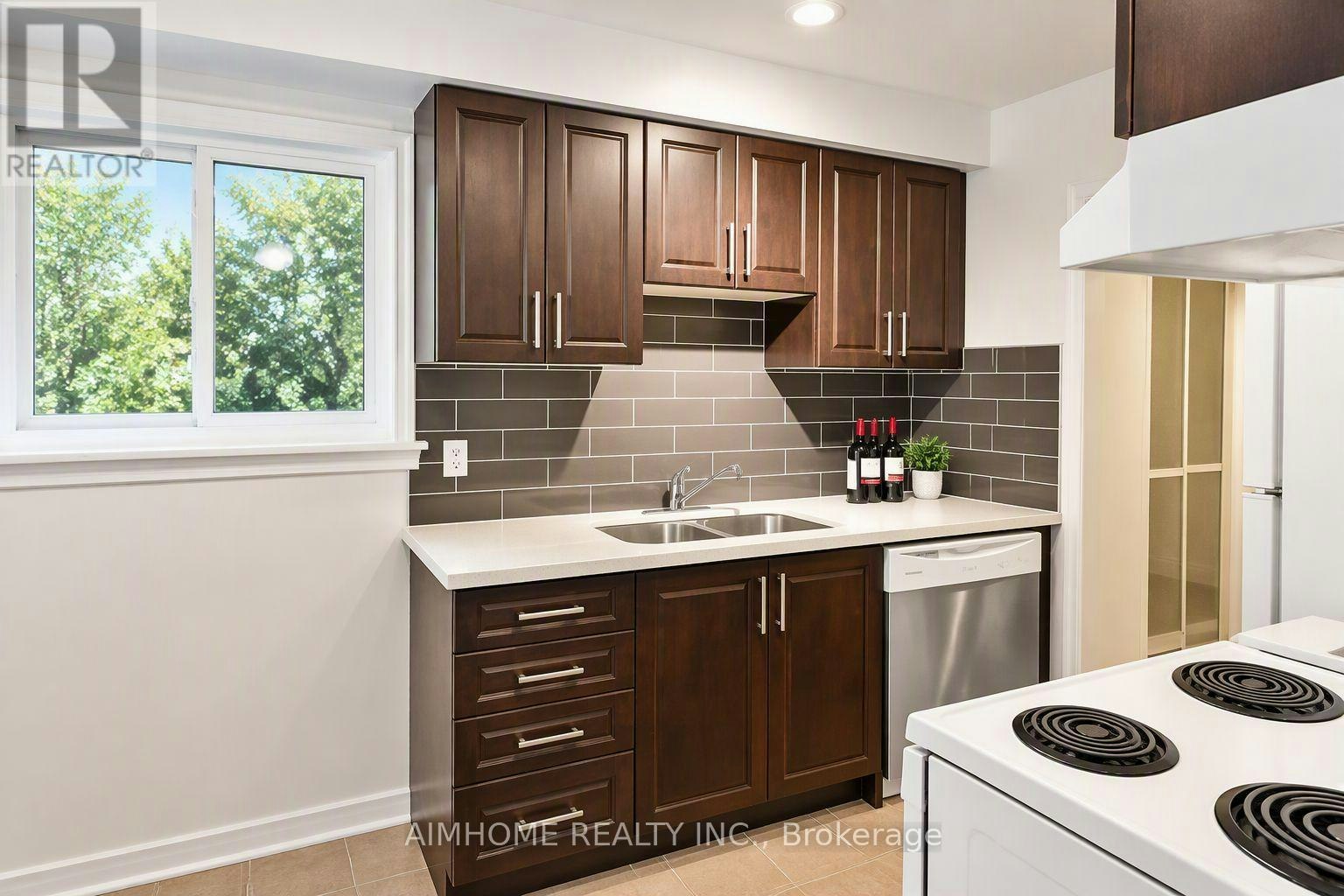 1-475 Grenfell Street, Oshawa, ON, L1J 4W8 - 14