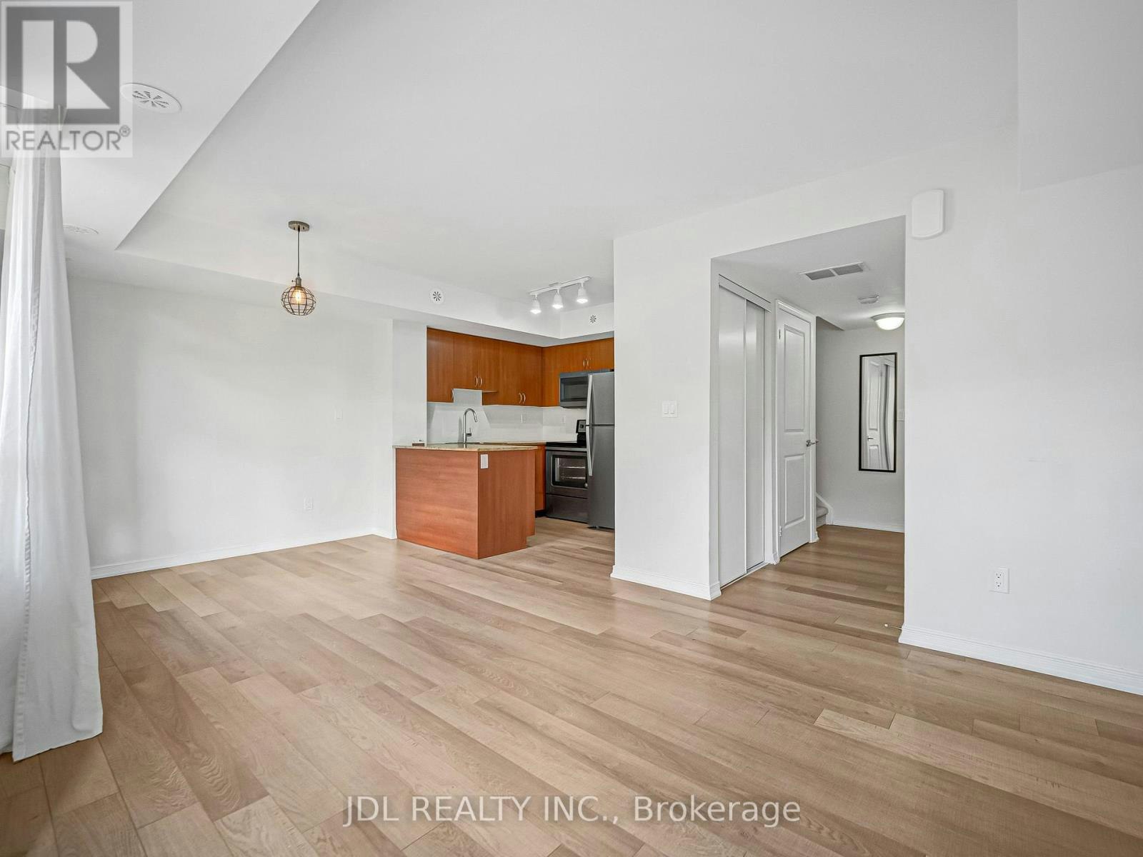 307-90 Orchid Place Drive, Toronto, ON, M1B 0C4 - 9