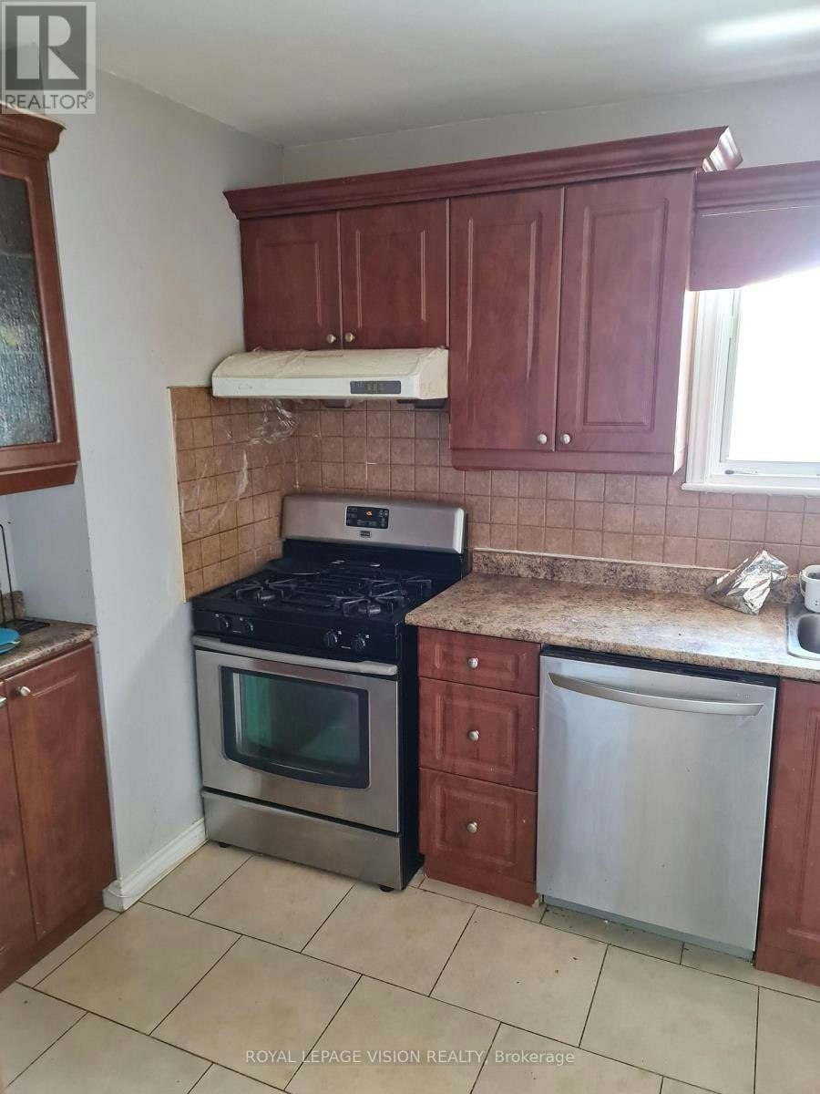 MAIN-25 Par Avenue, Toronto, ON, M1G 2G5 - 4