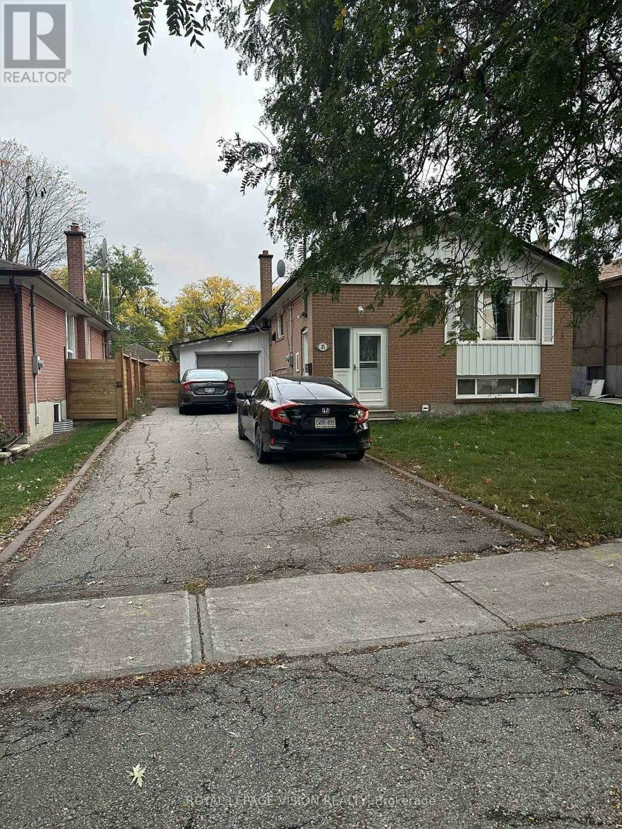 BASEMENT-25 Par Avenue, Toronto, ON, M1G 2G5