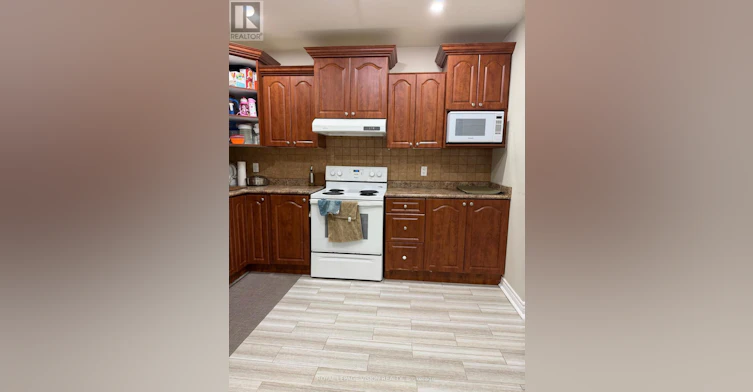 BASEMENT-25 Par Avenue, Toronto, ON, M1G 2G5