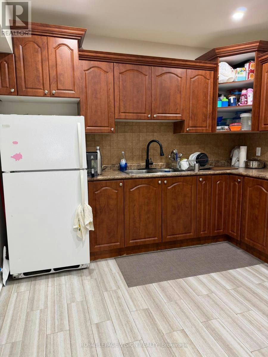 BASEMENT-25 Par Avenue, Toronto, ON, M1G 2G5 - 3