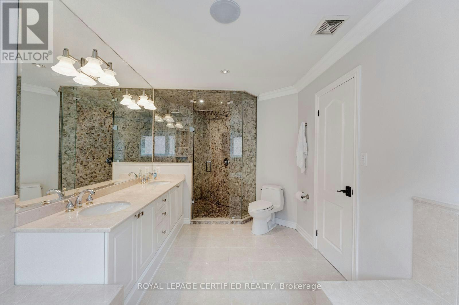 2479 Bon Echo Drive, Oakville, ON, L6H 7R1 - 17