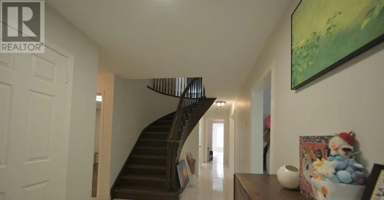 521 Chieftan Circle, Mississauga, ON, L4Z 3A5 - 2