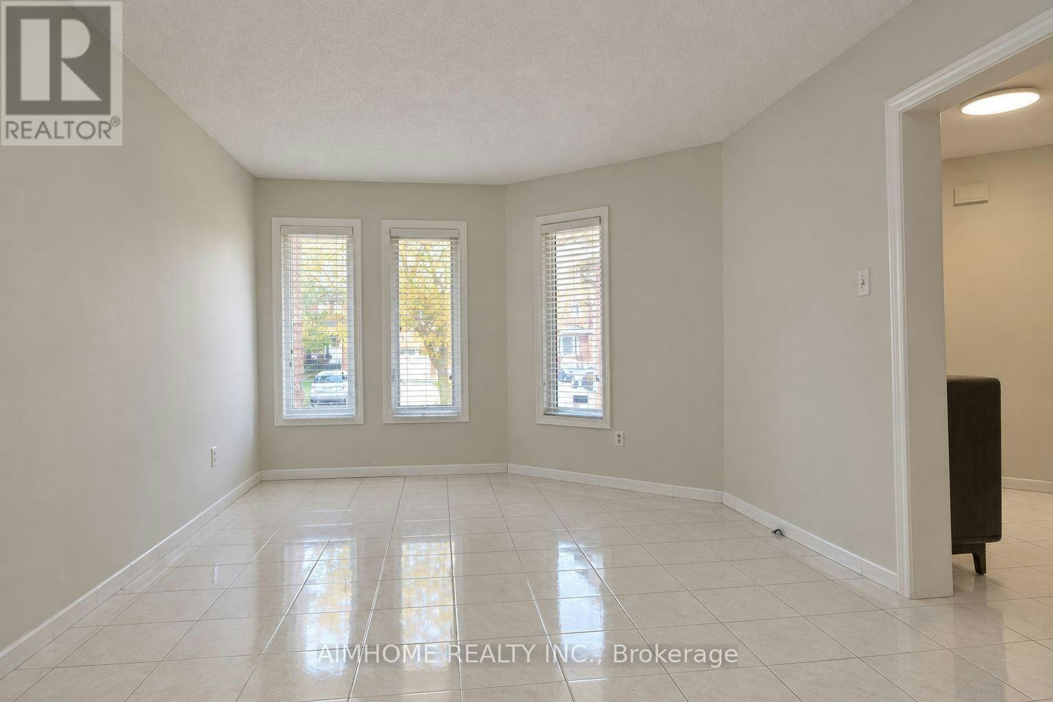 521 Chieftan Circle, Mississauga, ON, L4Z 3A5 - 4