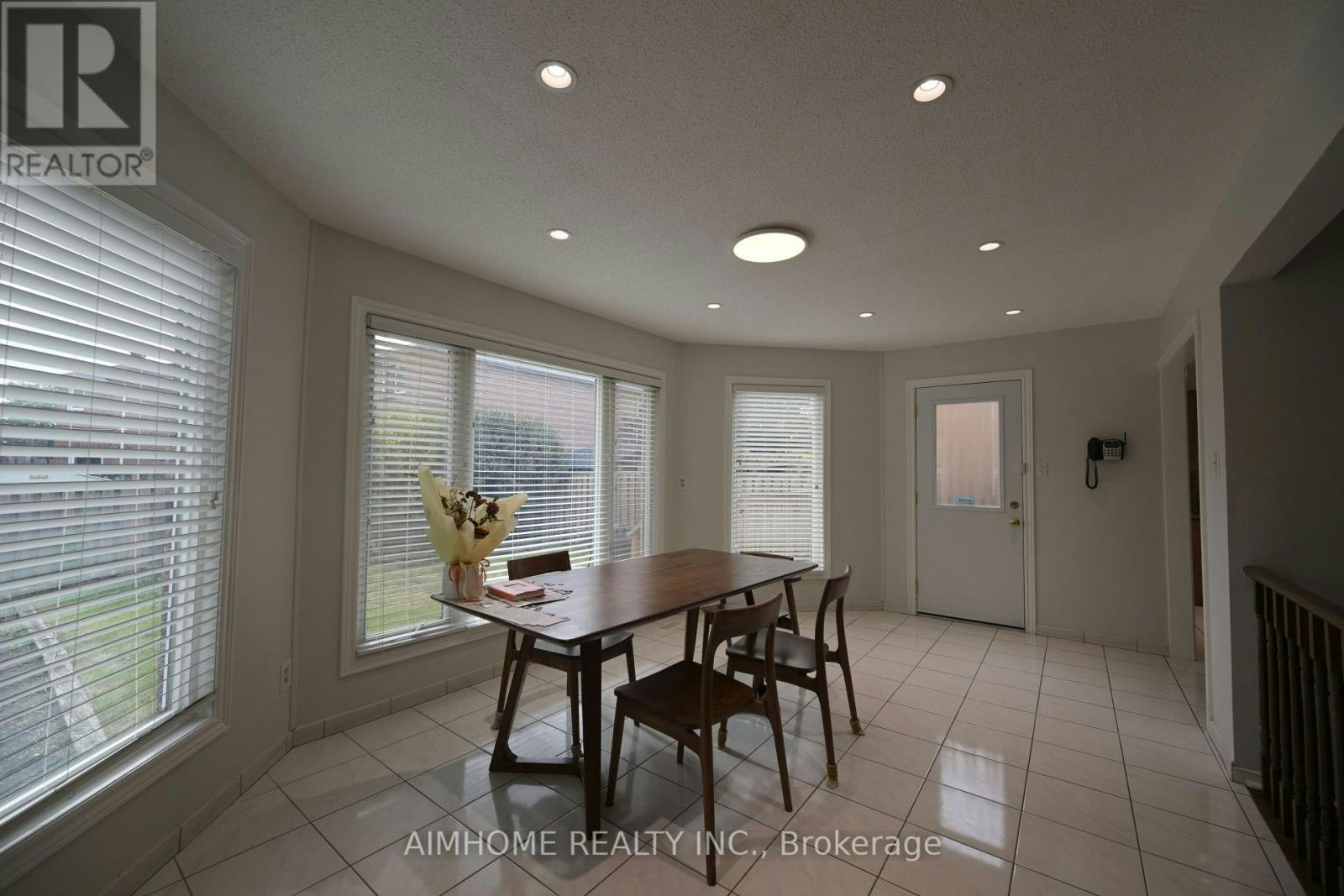 521 Chieftan Circle, Mississauga, ON, L4Z 3A5 - 8