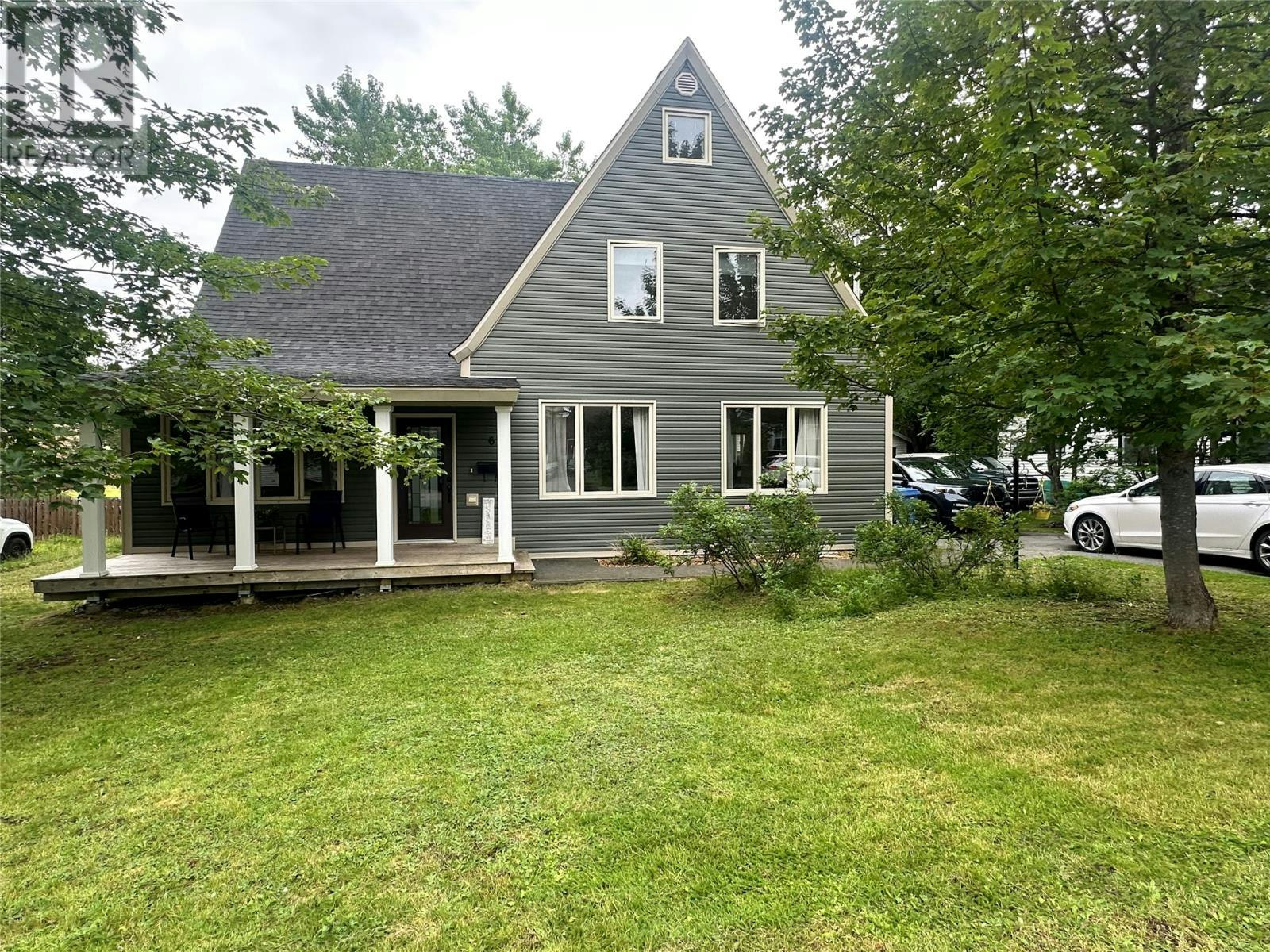 6 Hill Road, Grand Falls-Windsor, NL, A2A 1H1