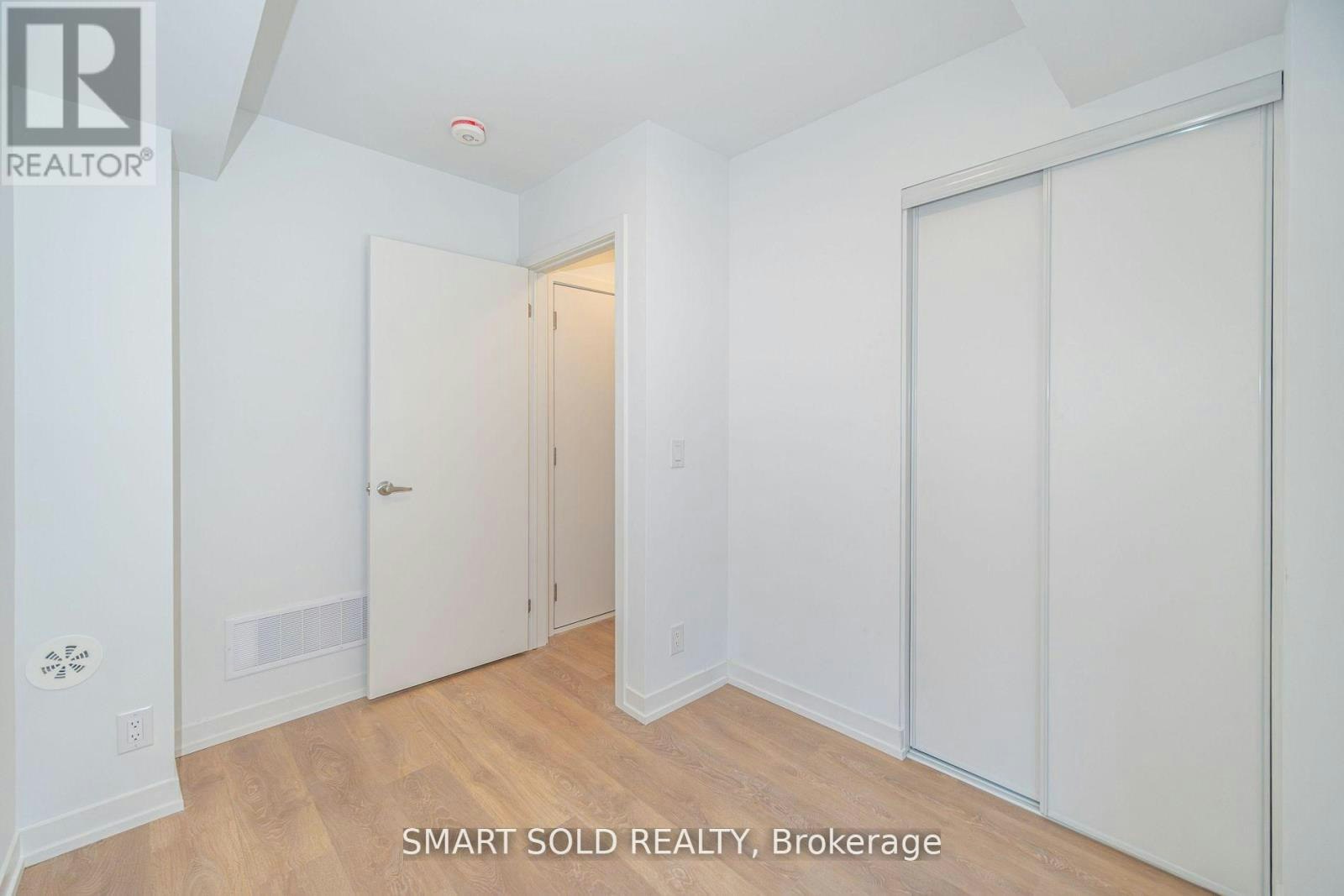 29 Spruce Pines Crescent, Toronto, ON, M4A 1Y7 - 12