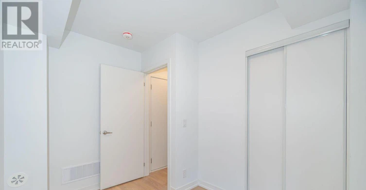 29 Spruce Pines Crescent, Toronto, ON, M4A 1Y7 - 12