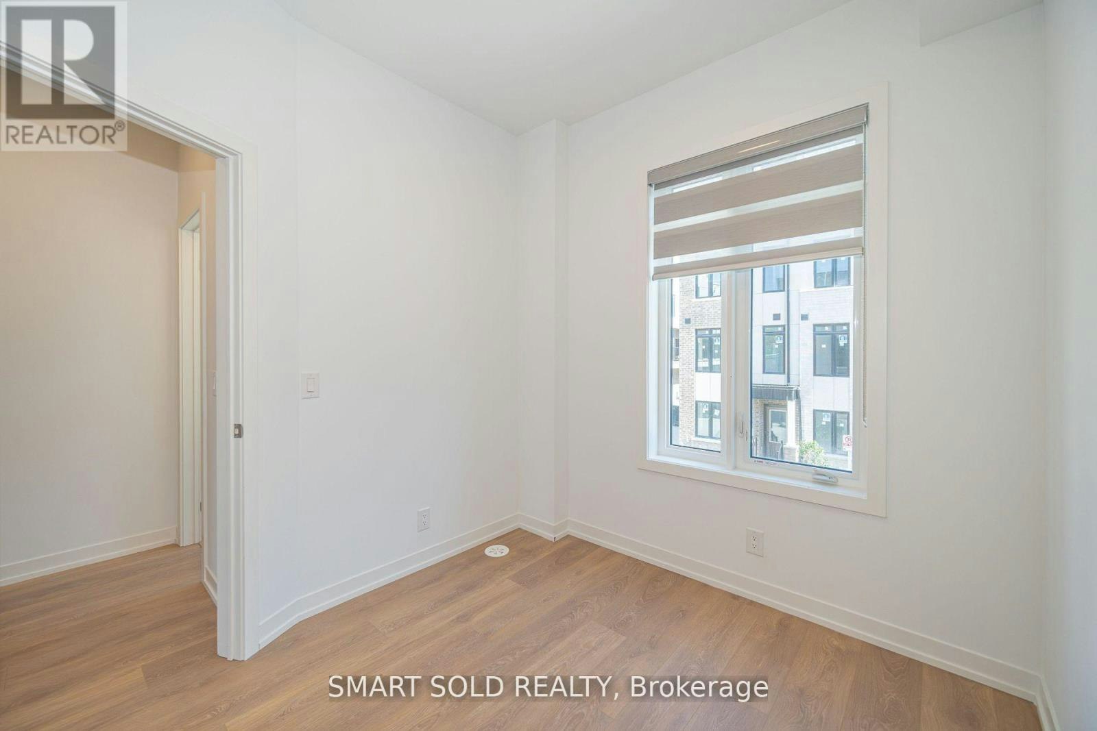 29 Spruce Pines Crescent, Toronto, ON, M4A 1Y7 - 30