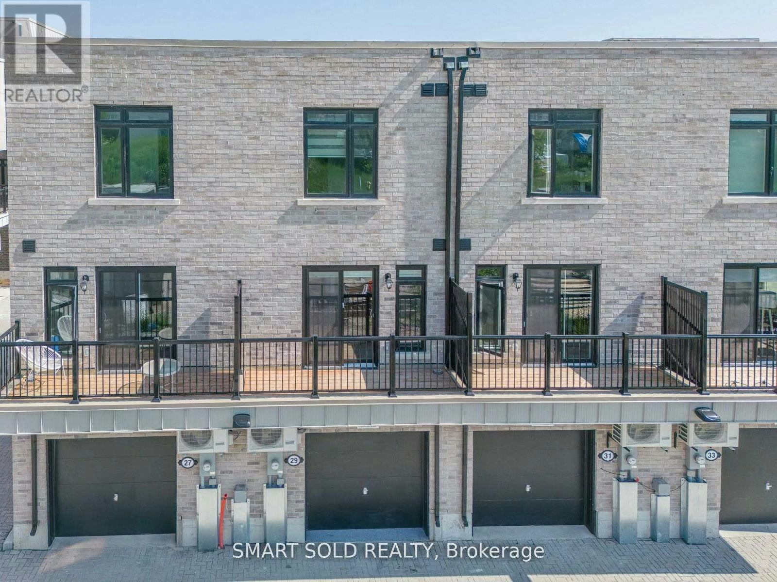 29 Spruce Pines Crescent, Toronto, ON, M4A 1Y7 - 4