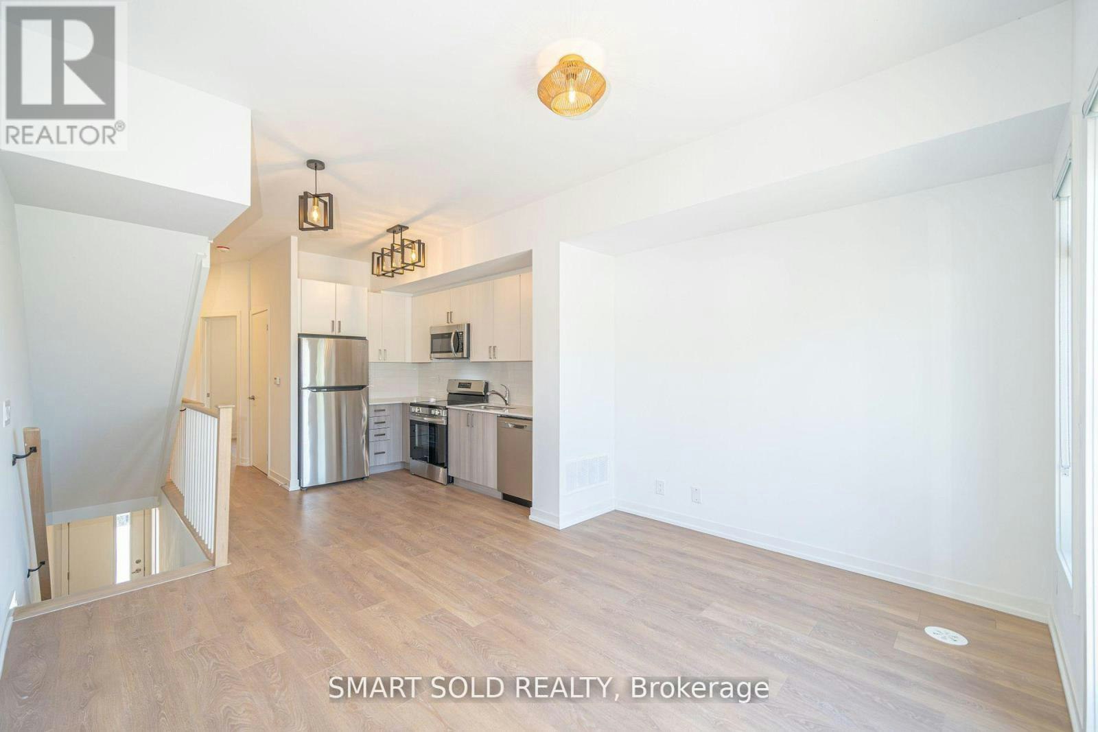 29 Spruce Pines Crescent, Toronto, ON, M4A 1Y7 - 15