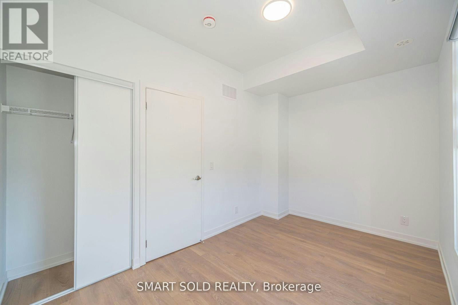 29 Spruce Pines Crescent, Toronto, ON, M4A 1Y7 - 28