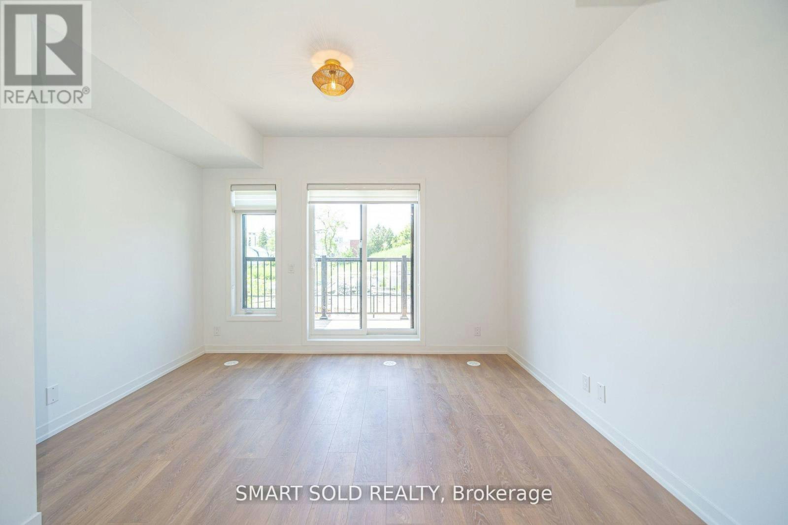 29 Spruce Pines Crescent, Toronto, ON, M4A 1Y7 - 17