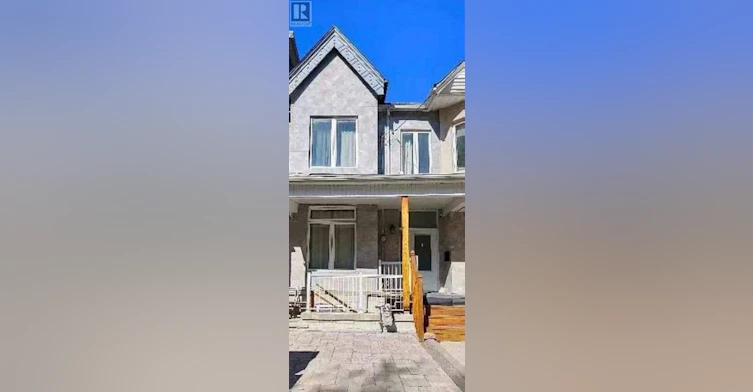 MASTERBEDROOM 2ND FLOOR-16 Ross St Street, Toronto, ON, M5T 1Z9