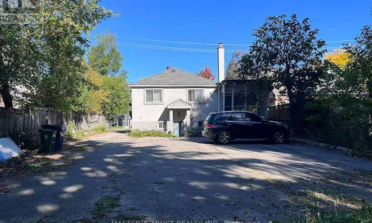 89 Finch Avenue E