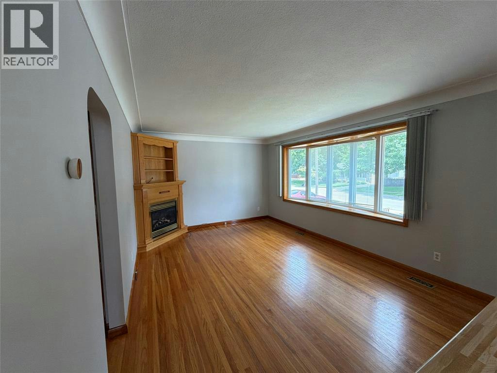 1201 Giffel Road, Sarnia, ON, N7S 3K5 - 3