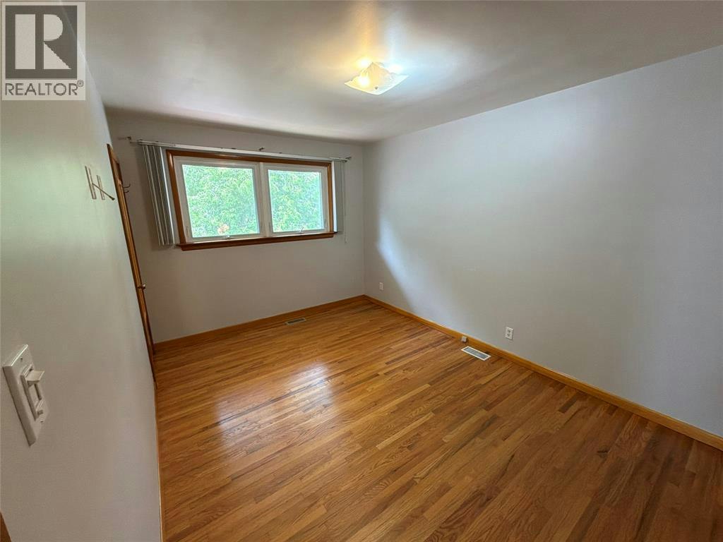 1201 Giffel Road, Sarnia, ON, N7S 3K5 - 6
