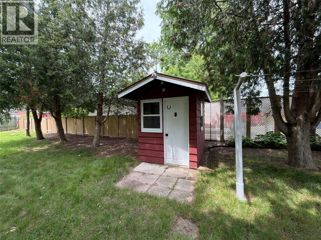 1201 Giffel Road, Sarnia, ON, N7S 3K5 - 31