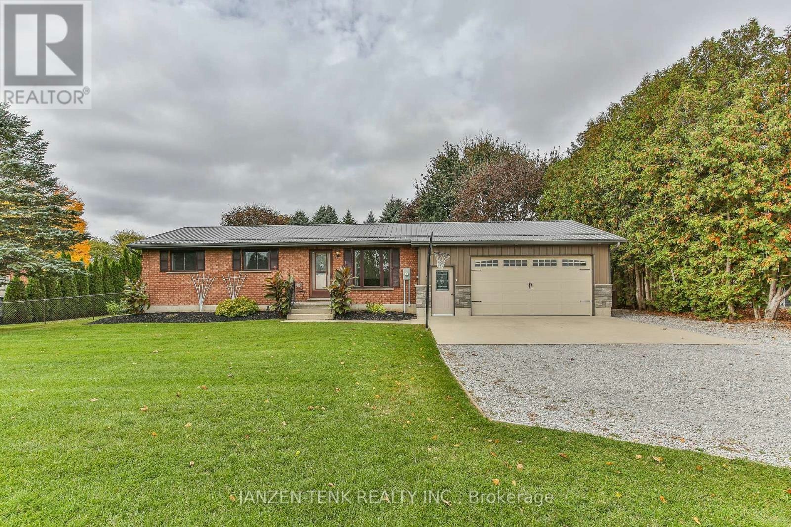 401 19 Highway, Norfolk County, ON, N4G 4G9